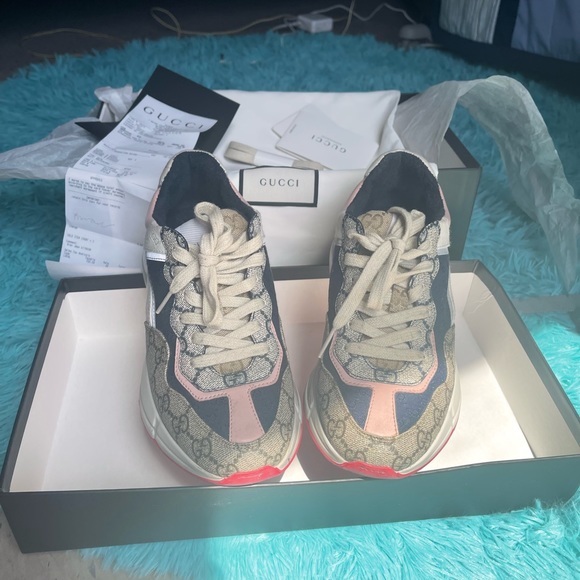 Gucci Shoes Gucci Sneakers Like New Scratches On In Side Sole Only